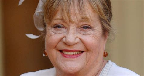 Sylvia Syms At Home With The Braithwaites Actor Dies At 89 Huffpost