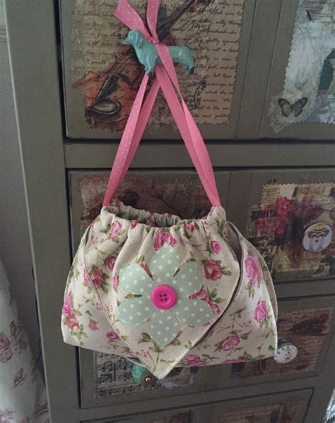 Dolly Bag Free Pattern With New Debbie Shore Sewing Magazine Bags