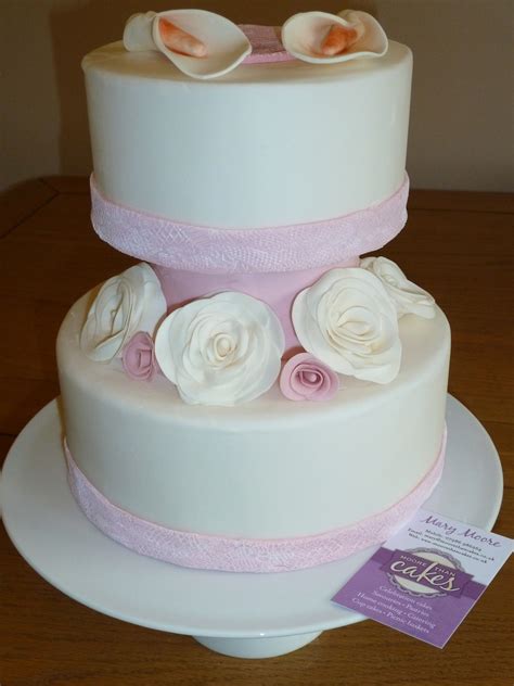 2 Tier Wedding Cake With Spacer