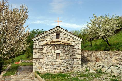 Старите Къщи, село Врата, местност Кабата | Белинташ | Галерия 7