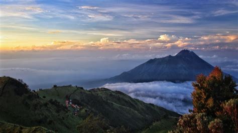 6 Gunung Di Pulau Jawa Yang Punya Sunrise Terbaik Syahdu Banget