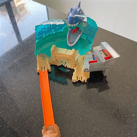 Pista De Carrinhos Hot Wheels Ataque De Tubar O Brinquedo Hotwheels Usado Enjoei
