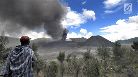 Gunung Bromo Kembali Erupsi Begini Fakta Dan Sejarah Letusannya Hot