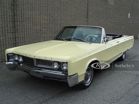 1967 Chrysler Newport Convertible Toronto International Fall Classic