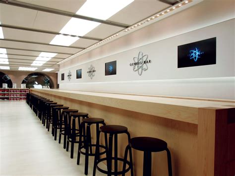 Apple Store Regent Street Genius Bar Apple Store Interior Store