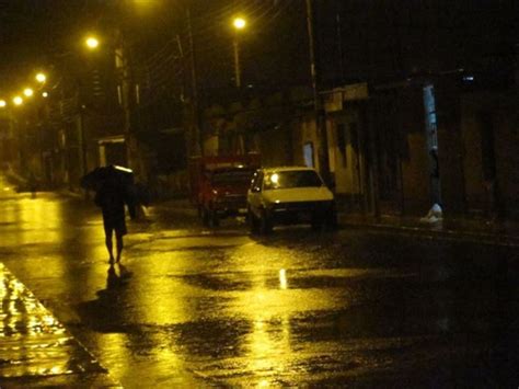 Inusual lluvia de moderada intensidad se registró en Chiclayo