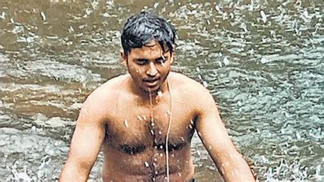 Engineering Student From Mp Drowns While Clicking Photos At Waterfall