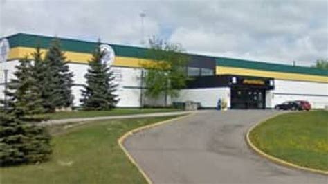 Brandon Sportsplex pool gets reprieve | CBC News