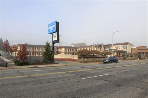 SOLD: Rodeway Inn - NW Hotel Investor : NW Hotel Investor