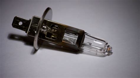 History Of Automotive Headlamps From Acetylene To Leds Autoevolution