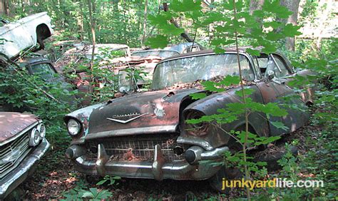 Junkyard Life: Classic Cars, Muscle Cars, Barn finds, Hot rods and part news: Junkyard find ...