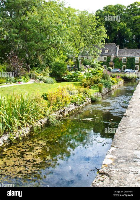 Bibury Cotswolds Village England Uk Hi Res Stock Photography And Images