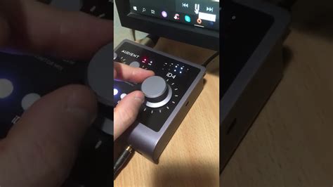 Audient ID4 mk2 неисправность - YouTube