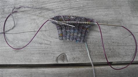 How To Choose The Best Sock Knitting Needles For You The Cozy Cuttlefish