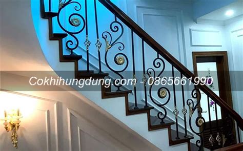 top   cau thang sat  thuat hai phong gia  cho khong gian nha