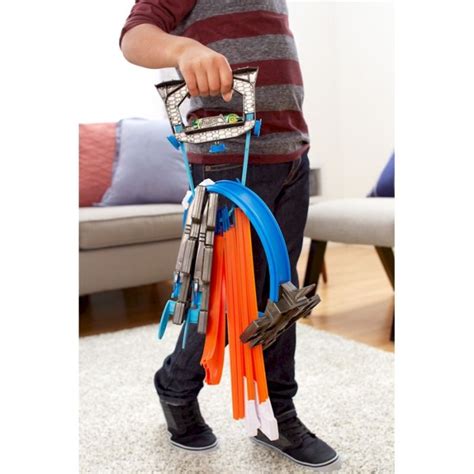 Köp Hot Wheels Track Builder Start Set på babyland se