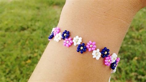 Pulsera De Flores Con Mostacilla Youtube