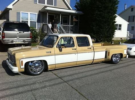 I D Love To Kick Around In This Early Dually With Images Lowered Trucks Trucks 87 Chevy Truck