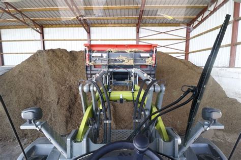 Essai Agrochargeuse Claas Torion Un Bull De Tonnes