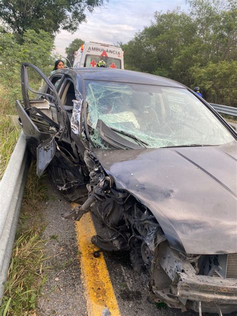 Choque Entre Trailer Y Auto En Allende Reportan Dos Personas