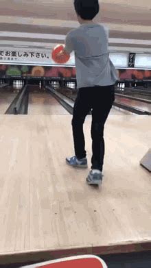 Nice Throw GIF - Bowling BowlingBall Fail - Discover & Share GIFs