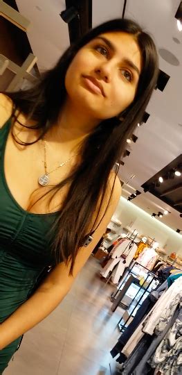 Cute Latina Saleslady Faceshots Oc Boobs Forum