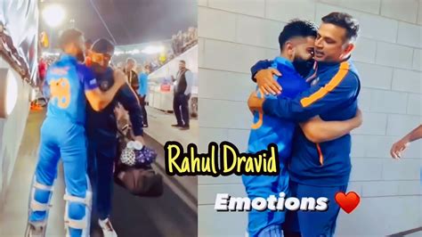 Virat Kohli And Rahul Dravid Emotional Hug After Indias Win Against Pakistan T20 World Cup