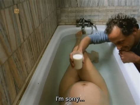 Nude Video Celebs Ewa Kasprzyk Sexy Drzewa 1995