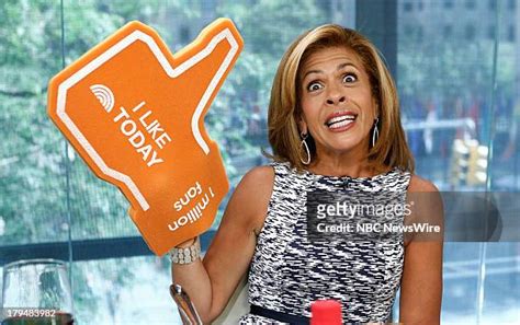 Today Shows Hoda Kotb Photos And Premium High Res Pictures Getty Images