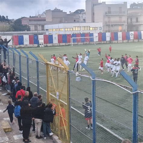 Il Modica Calcio Soffre Ma Batte In Rimonta La Nebros Prezzabile E