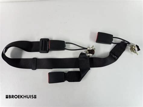 Ceinture de sécurité arrière centre Mercedes E 2 3 E 230 16V