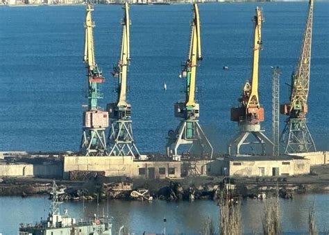 Опубликовано фото остатков БДК Новочеркасск - Korrespondent.net