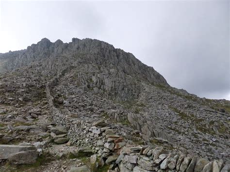 Tryfan South Ridge Scramble And The Devils Kitchen Mud And Routes