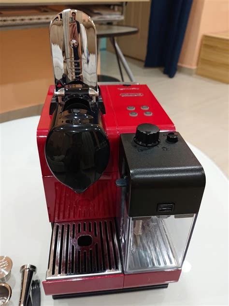 Nespresso Delonghi EN 520.R, TV & Home Appliances, Kitchen Appliances ...