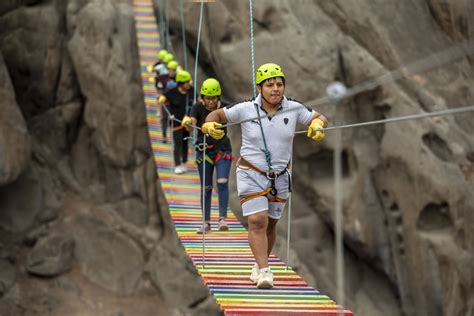 El puente colgante de San Juan de Lurigancho el más alto de Lima