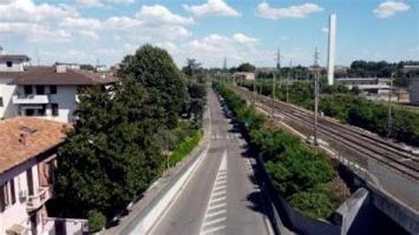 Ordigno Bellico Sui Binari Tratto Di Via Toscana Chiuso Al Traffico Le