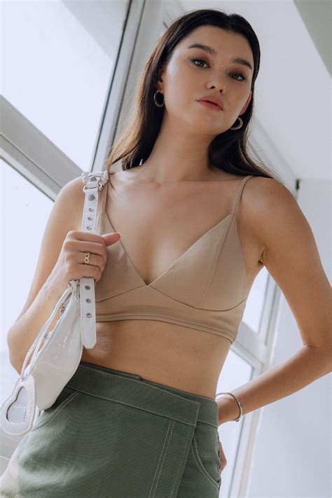 PUSHY BRALET NUDE SuperGurl