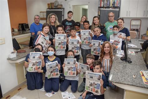 Escola Municipalizada Paulo Luiz Barroso Oliveira - Jornal recebe visita de alunos da Escola Municipal Luiz de Oliveira ...