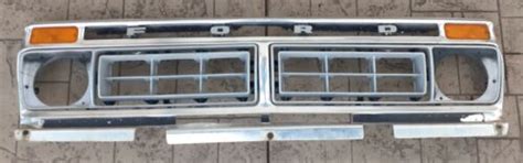 1973 1974 1975 1976 Ford Pickup Truck F100 F150 F250 Grill For Sale