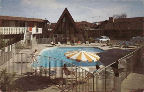 Hyatt Chalet Motel Thousand Oaks, CA Postcard