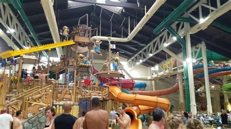 Great Wolf Lodge Tour Socal Travel Indoor Waterpark Great Wolf Lodge