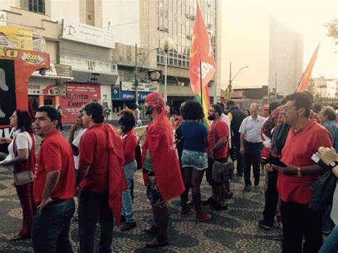 G Movimentos Fazem Ato A Favor Da Presidente Dilma Em Uberl Ndia