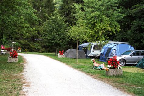 Camping Le Relais De L Eventail Camping Jura