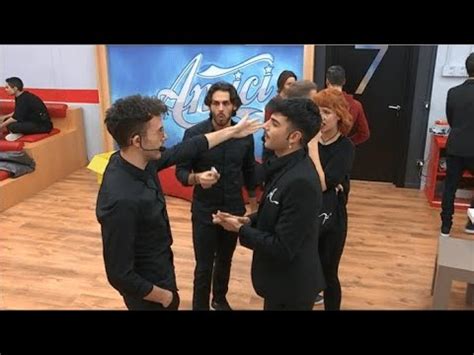 Amici 18 Daytime Acceso Scontro Tra Due Cantanti Della Scuola YouTube