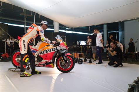 Video Behind The Scenes Of The Repsol Honda Team Launch