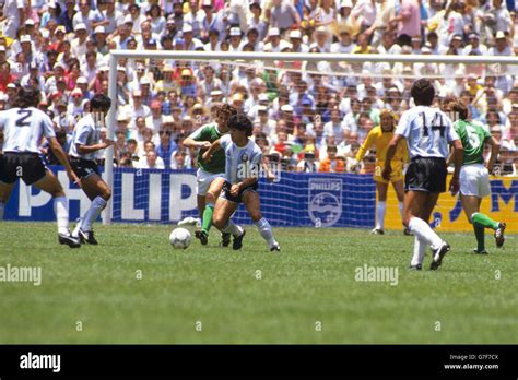 Soccer - 1986 FIFA World Cup Mexico 86 - Final - Argentina v West Germany - Azteca Stadium ...