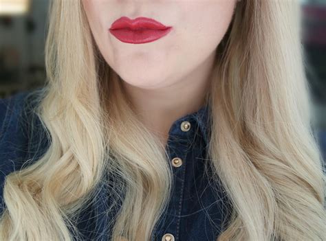 Red/Berry Lipsticks for Winter | KELLiLASH