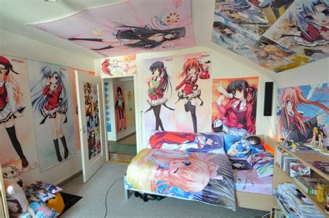 Pin de Yoh Asakura en Dormitorios Habitación otaku Decoración de