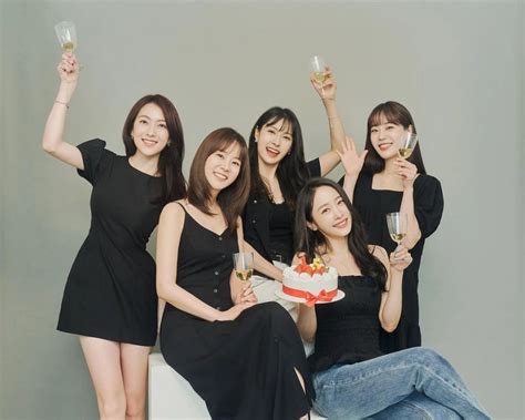 デビュー15周年のkara・完全体カムバックを公式的に決定！