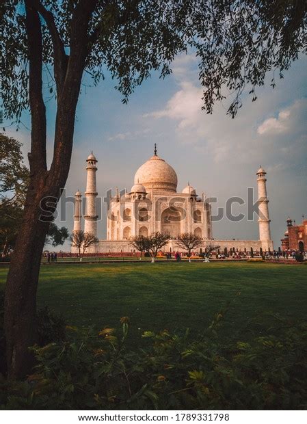 Side View Taj Mahal Wonders World Stock Photo Shutterstock